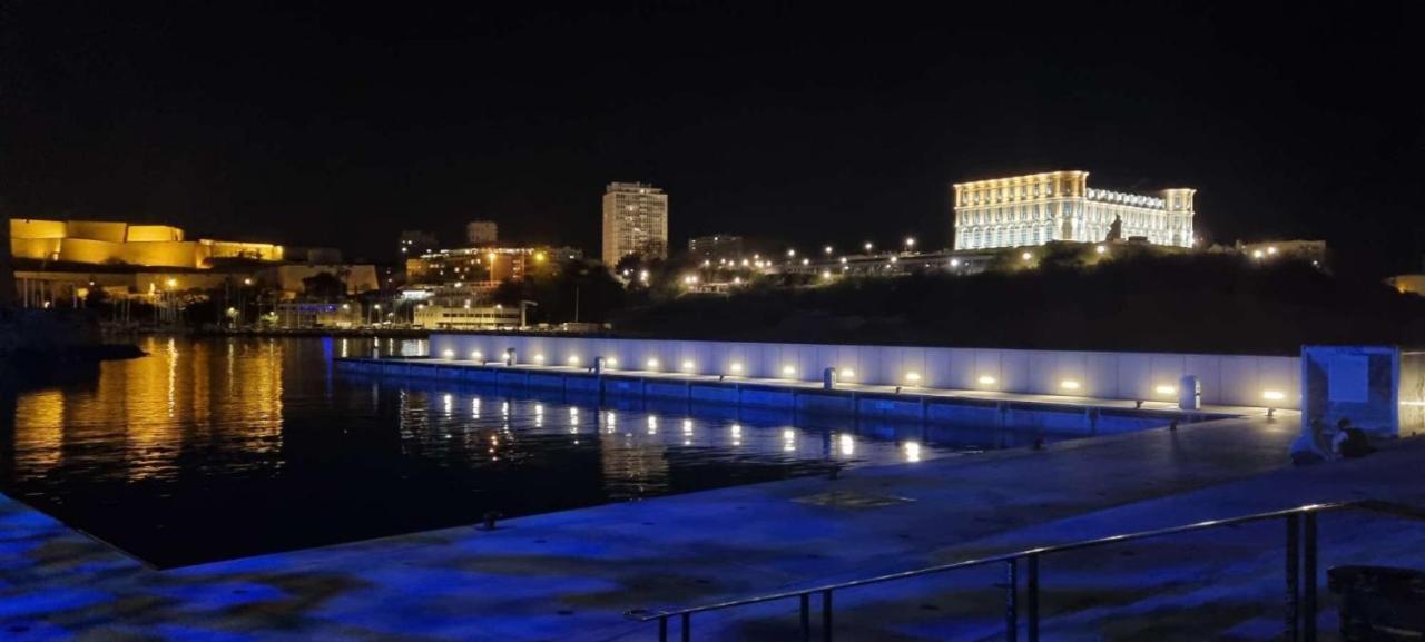 T2 La Joliette Sur Notre Dame Lejlighed Marseille Eksteriør billede