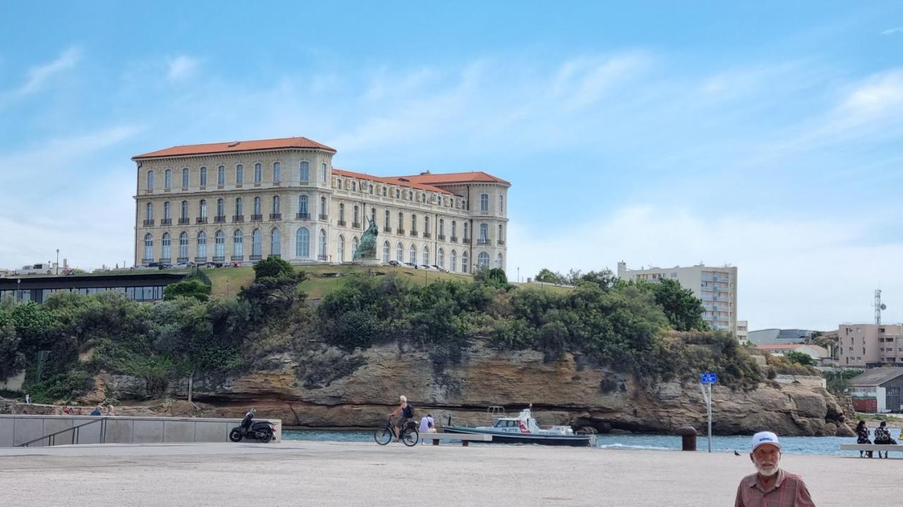 T2 La Joliette Sur Notre Dame Lejlighed Marseille Eksteriør billede